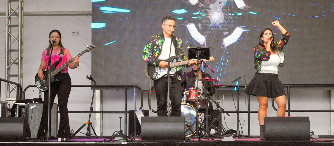 TRIBUTE LINEUP & LIVE MUSIC